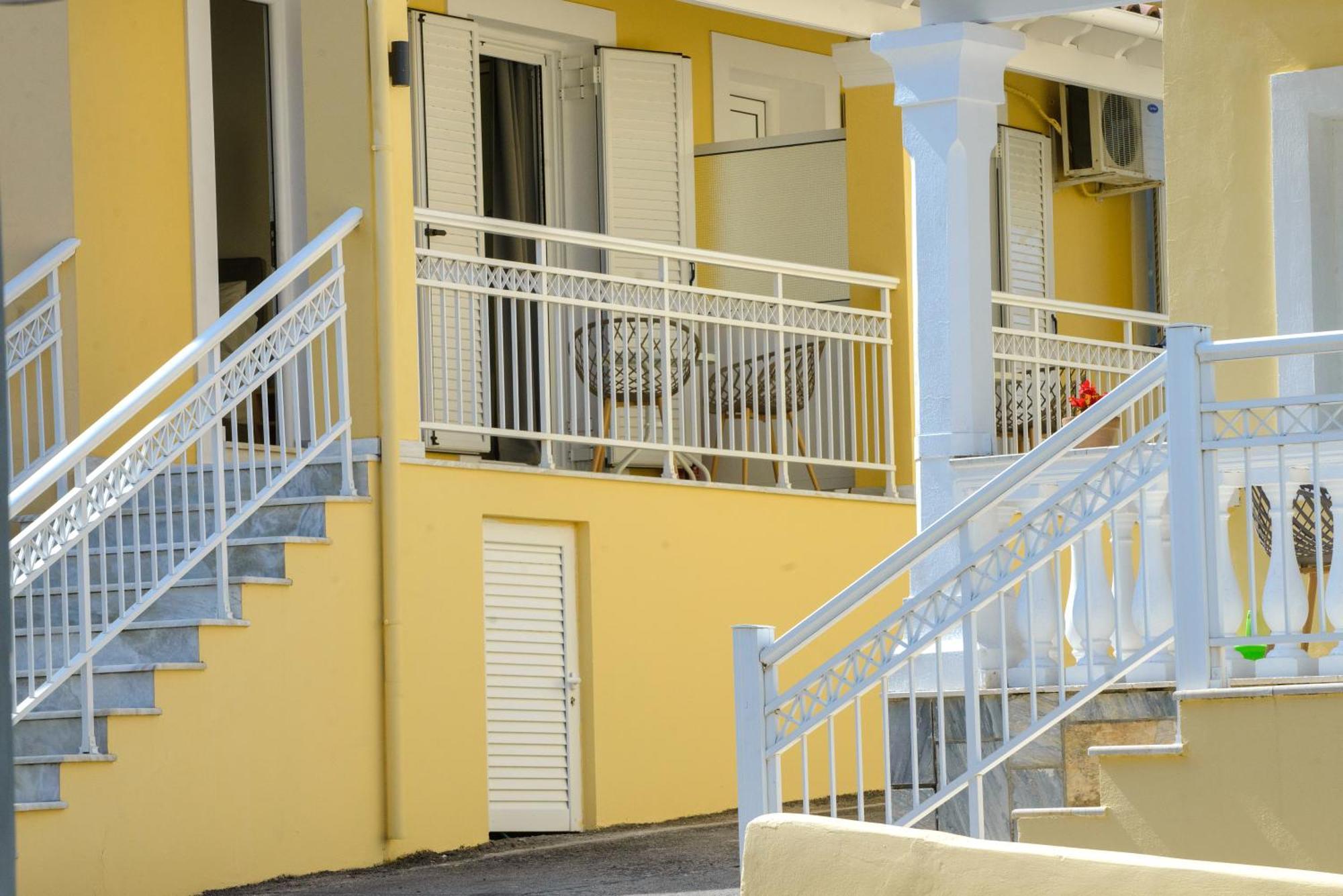 Saint Spiridon Hotel Kassiopi Ngoại thất bức ảnh