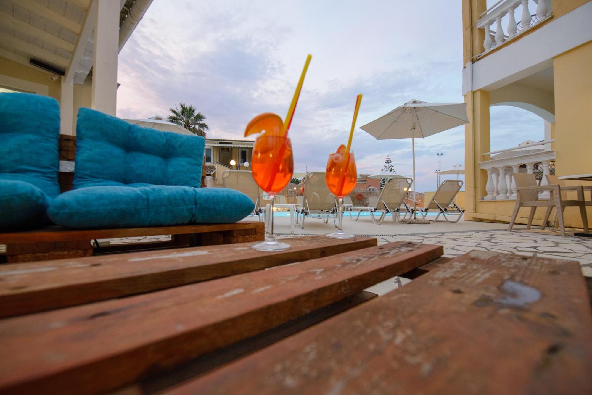 Saint Spiridon Hotel Kassiopi Ngoại thất bức ảnh