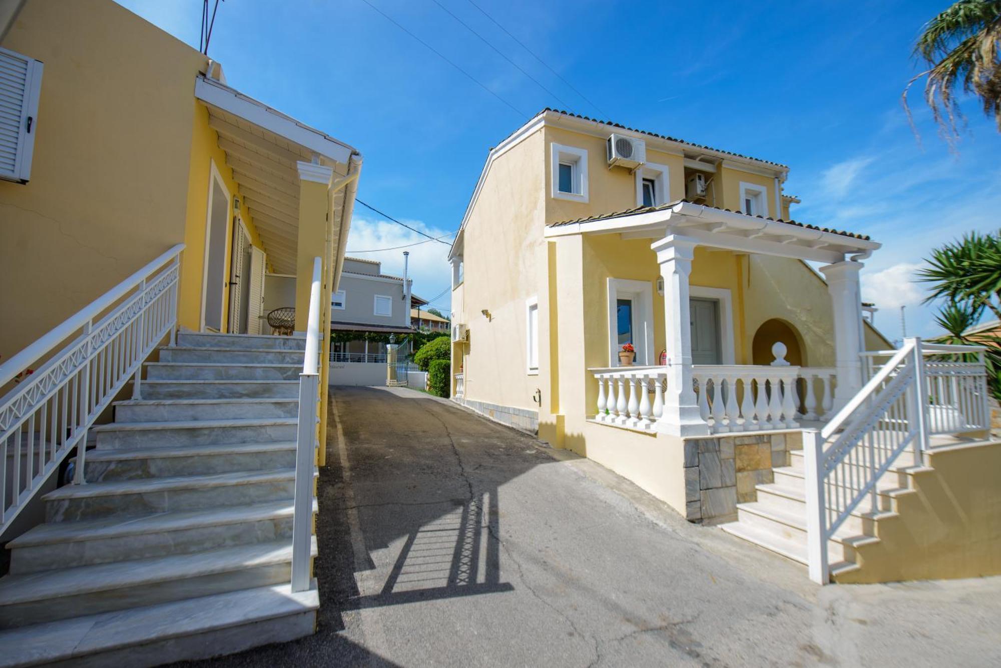 Saint Spiridon Hotel Kassiopi Ngoại thất bức ảnh